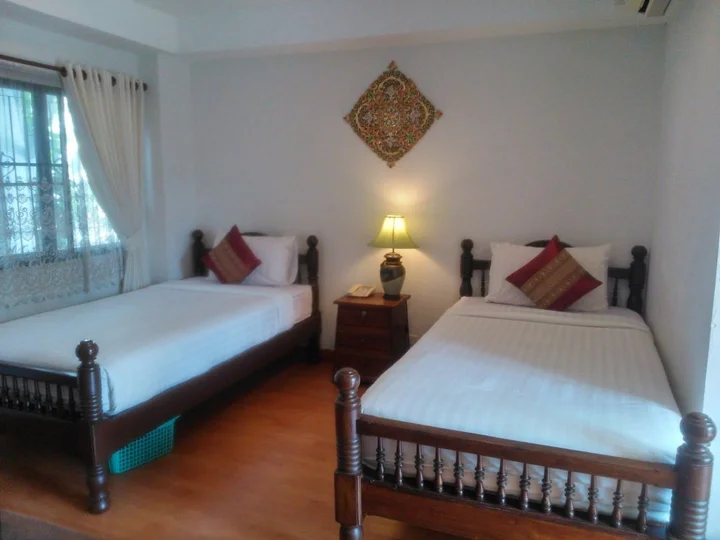 Чиангмай: Rachamankha Flora House
