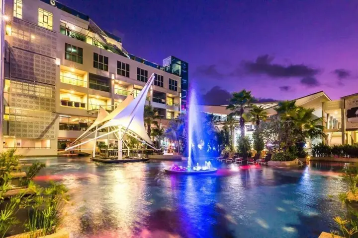 Пхукет: Курортный отель The Kee Resort & Spa