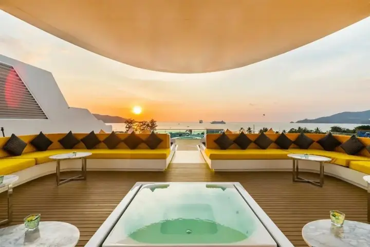 Пхукет: Курортный отель The Kee Resort & Spa
