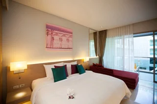 Пхукет: Курортный отель The Kee Resort & Spa