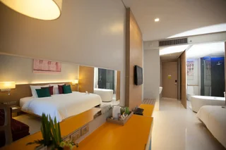 Пхукет: Курортный отель The Kee Resort & Spa