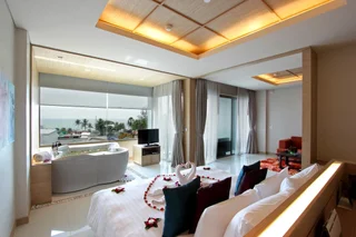 Пхукет: Курортный отель The Kee Resort & Spa