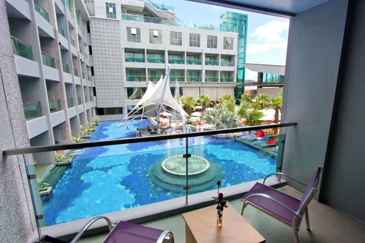 Пхукет: Курортный отель The Kee Resort & Spa