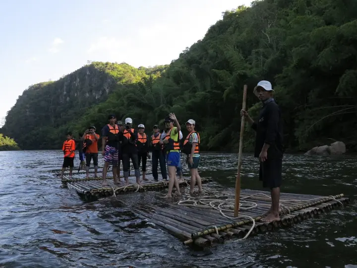 Сай Йок: River Kwai Village Hotel