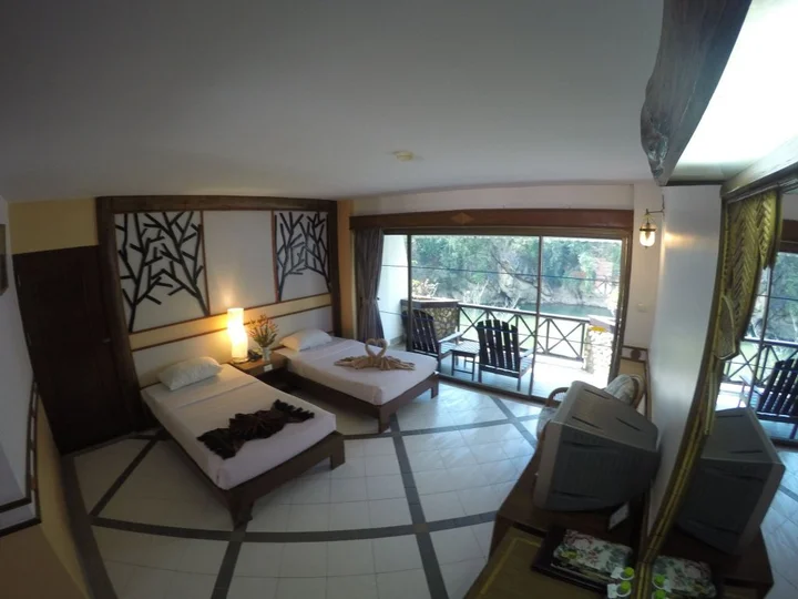 Сай Йок: River Kwai Village Hotel