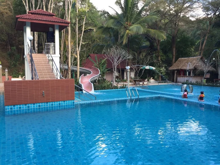Сай Йок: River Kwai Village Hotel