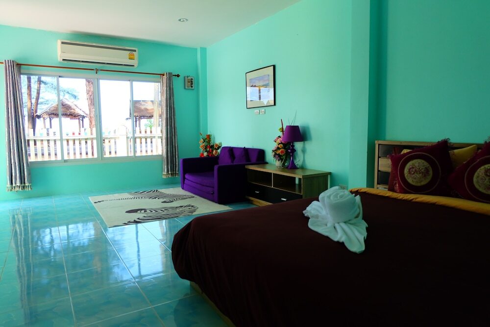 Сичон: Colour Beach Resort