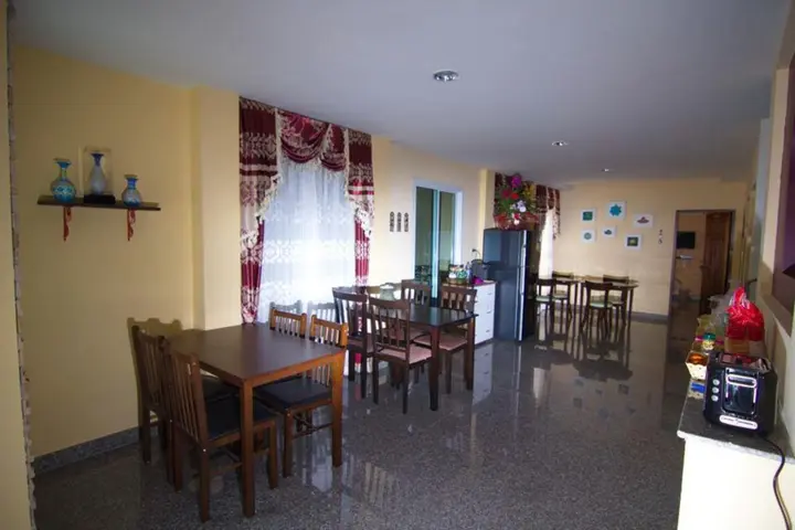 Чиангмай: Chowdhury Home