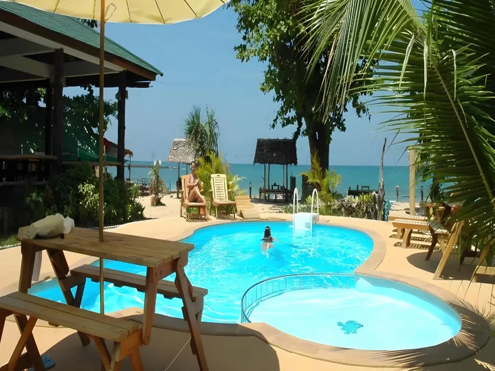 Ланта: Ocean View Resort