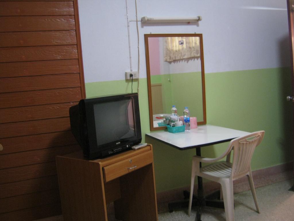 Маха Сарахам: Sataya Apartment