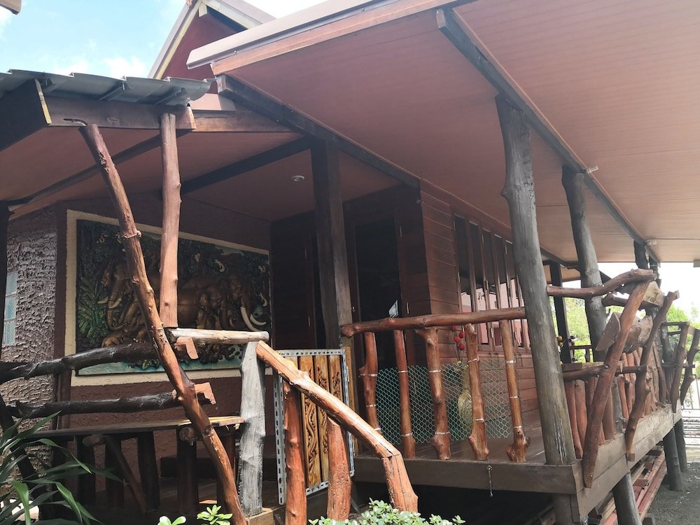 Нанг-Ронг: Baan Tubtim Resort