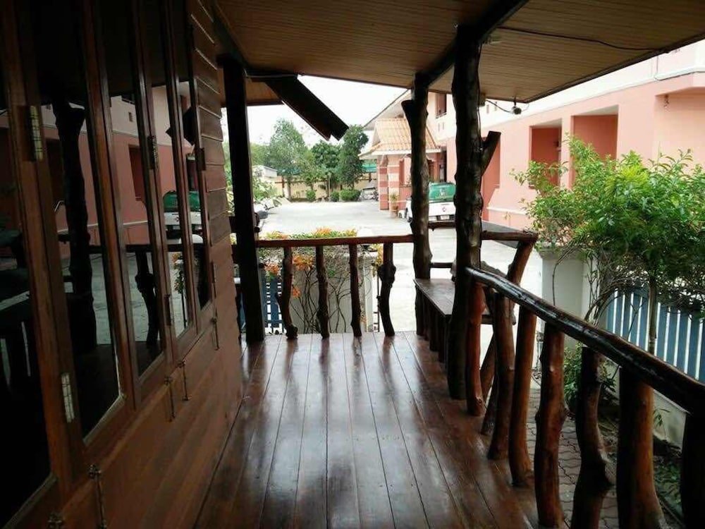 Нанг-Ронг: Baan Tubtim Resort