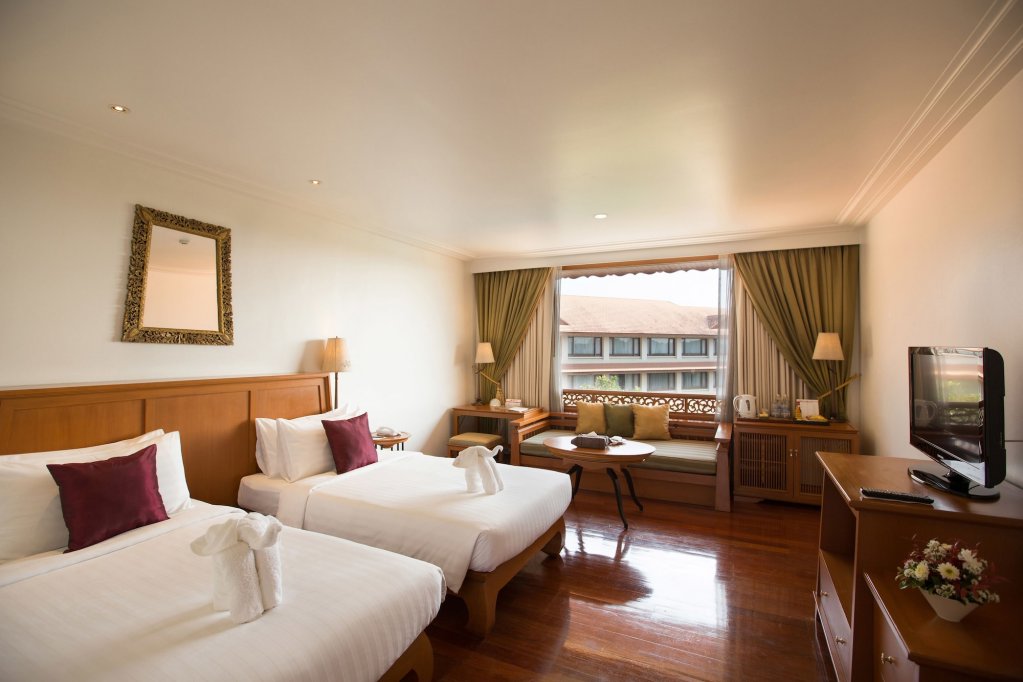 Чианграй: The Imperial River House Resort