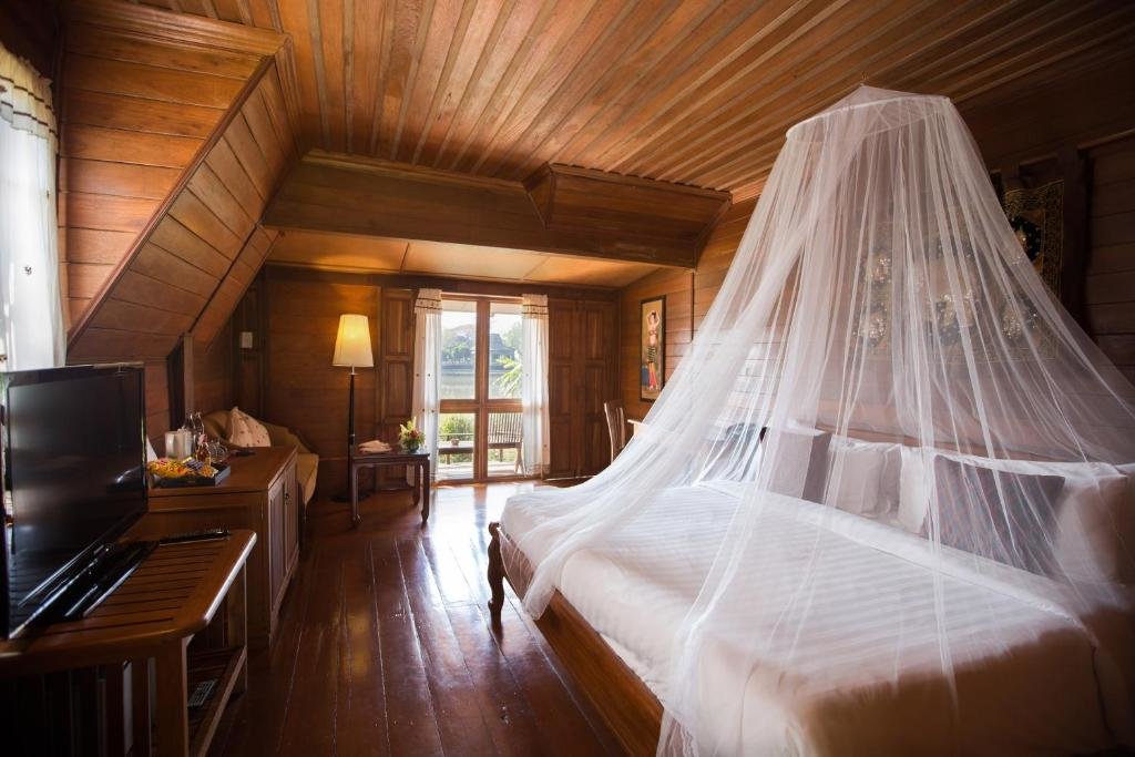 Чианграй: The Imperial River House Resort