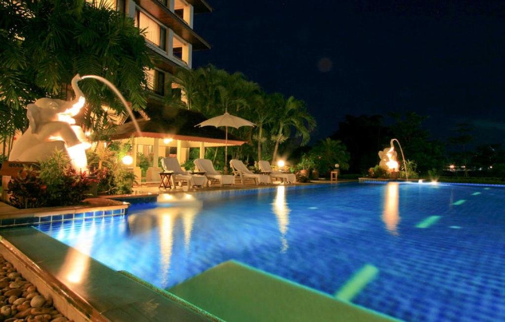 Чианграй: The Imperial River House Resort