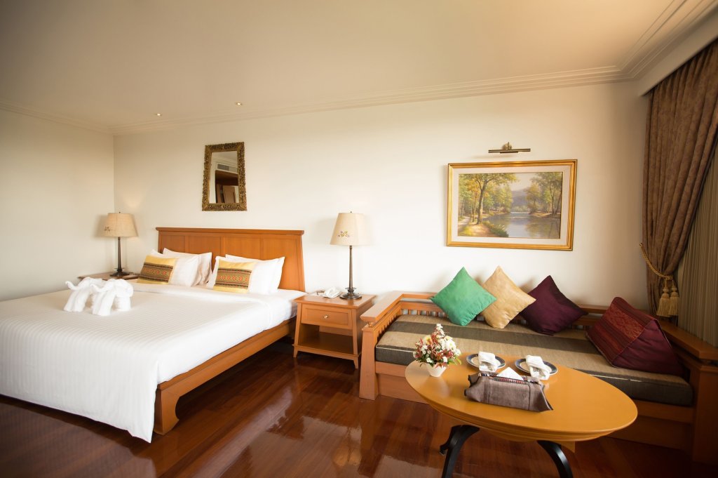 Чианграй: The Imperial River House Resort