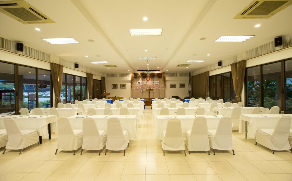 Чианграй: The Imperial River House Resort