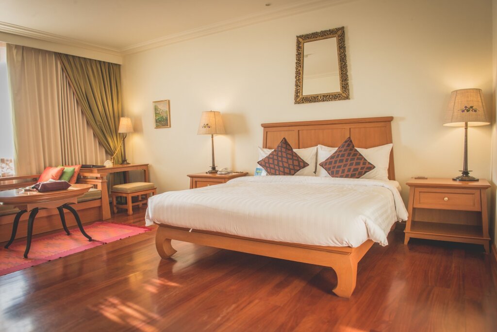 Чианграй: The Imperial River House Resort