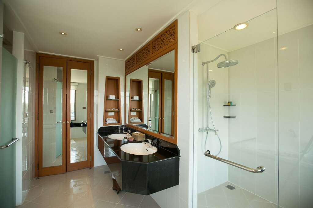 Чианграй: The Imperial River House Resort