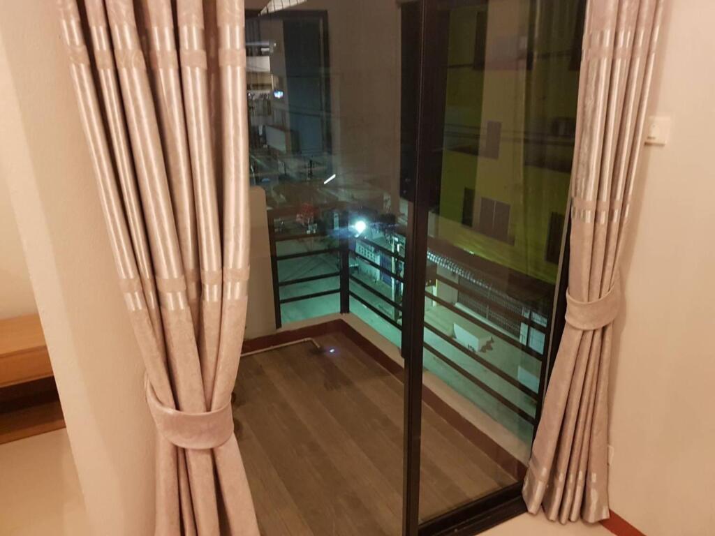 Сирача: ATCHARA Service Apartment