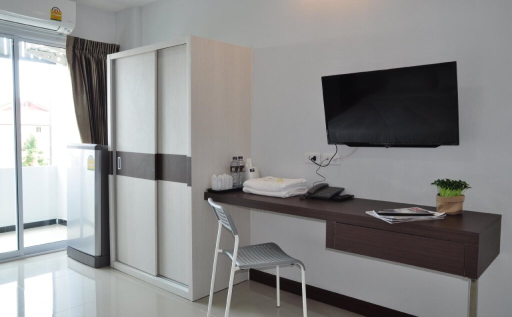 Чиангмай: C Room at Airport by Choktawee