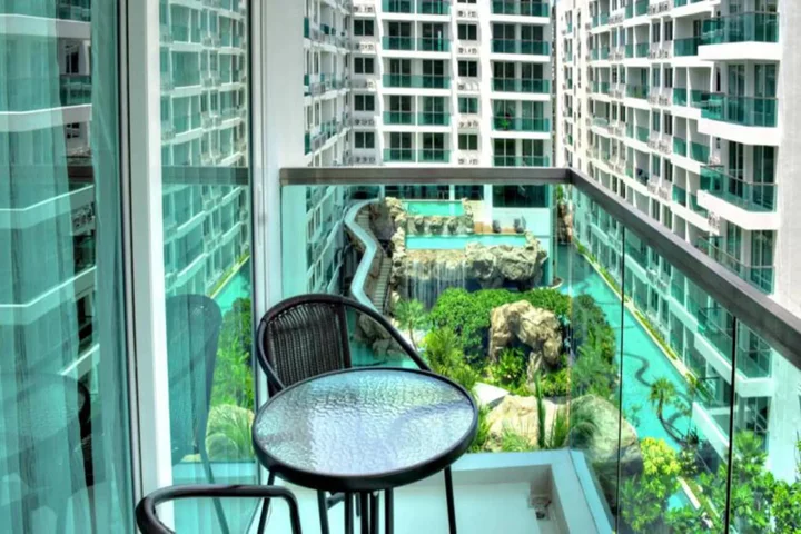 Паттайя: Amazon Jomtien