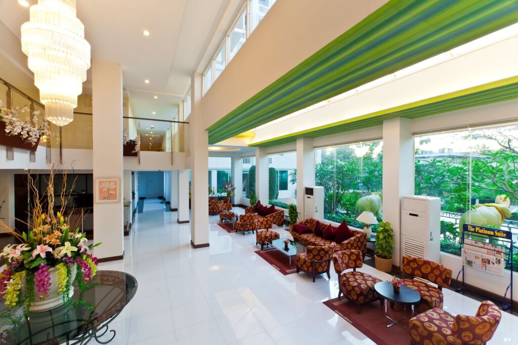 Бангкок: Sunday Platinum Suites