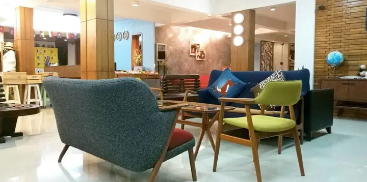 Мей-Сот: J2 Hotel