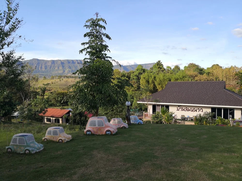 Кхэм Сон: Baan Lomnow Khao Kho