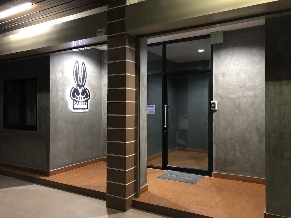 Кхэм Сон: Rabbit Hostel