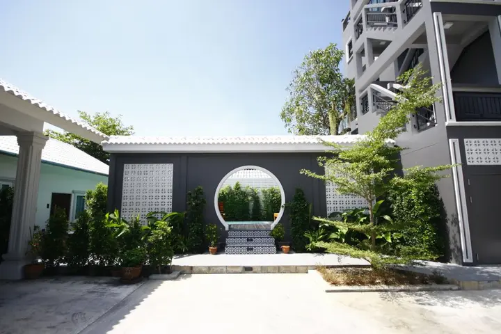 Муанг: The Besavana Phuket