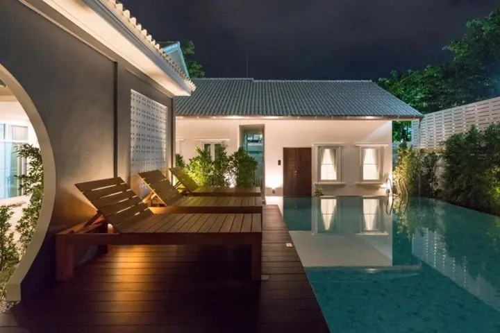 Муанг: The Besavana Phuket