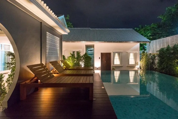 Муанг: The Besavana Phuket