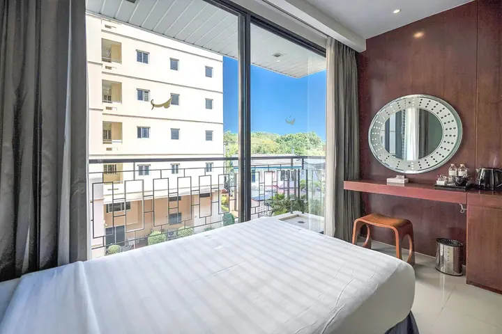 Паттайя: Отель Long Beach Garden Hotel & Pavilions
