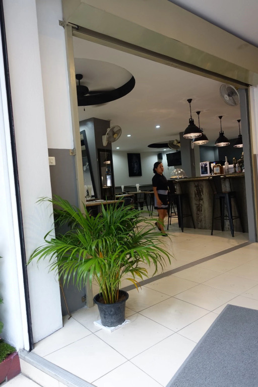 Паттайя: C&C Residence Bistro Restaurant