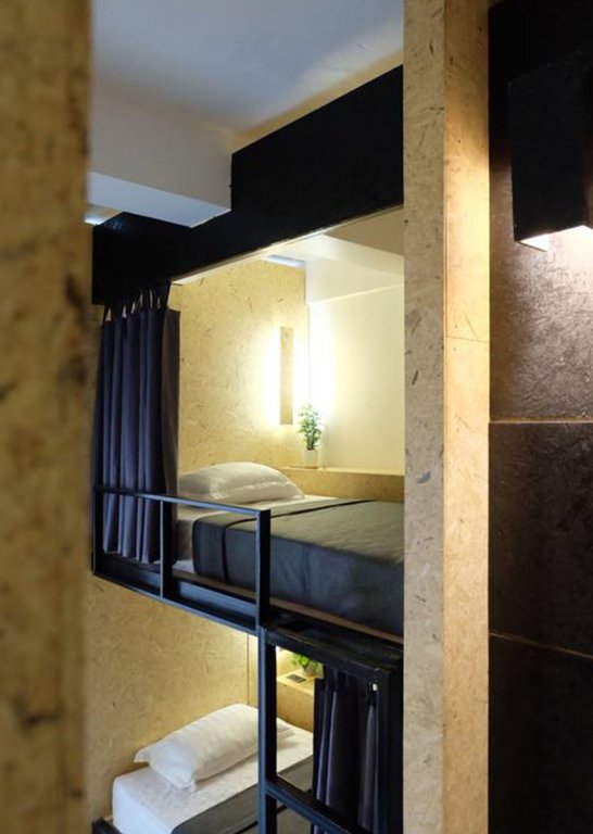 Муанг: Hugger Hostel