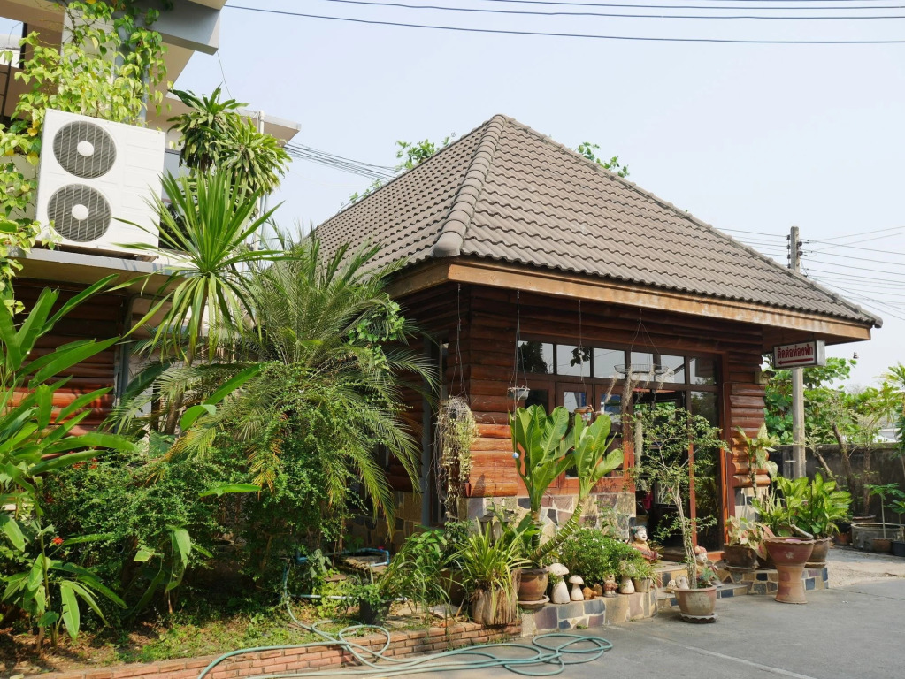 Пхитсанулок: Salathai Hotel