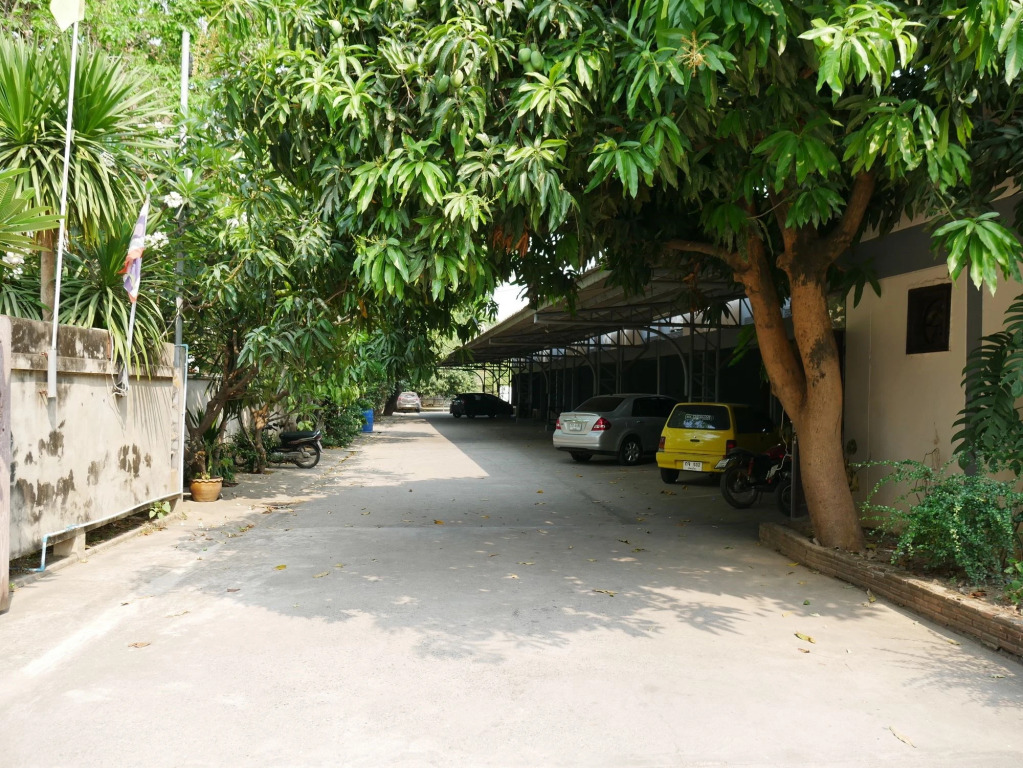 Пхитсанулок: Salathai Hotel