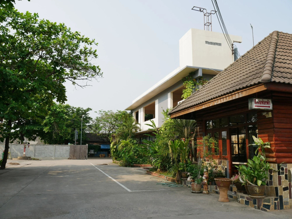 Пхитсанулок: Salathai Hotel