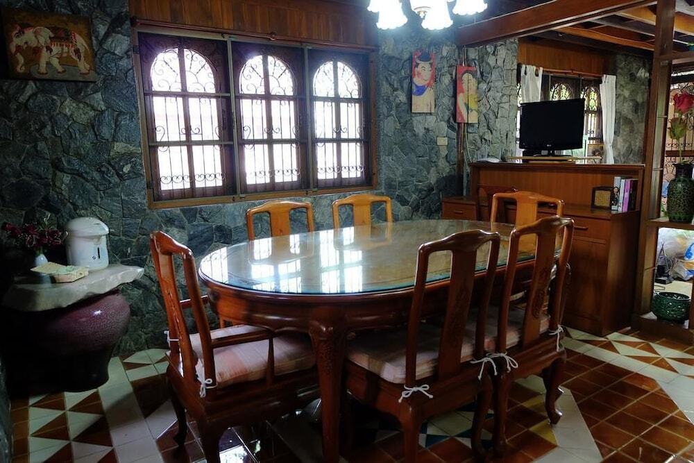 Чиангмай: Wood Night House