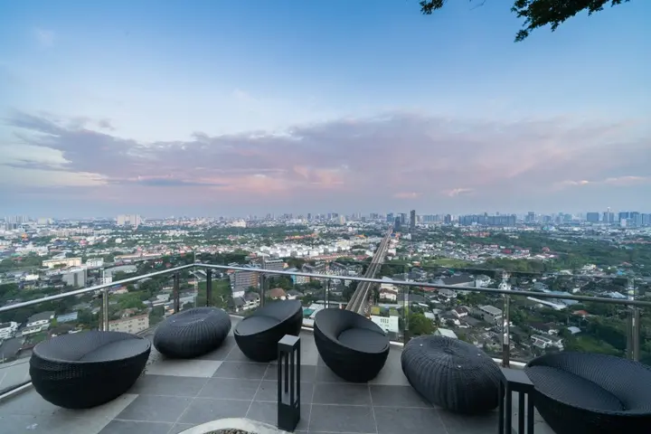 Нонтхабури: Отель Oakwood Suites Tiwanon Bangkok