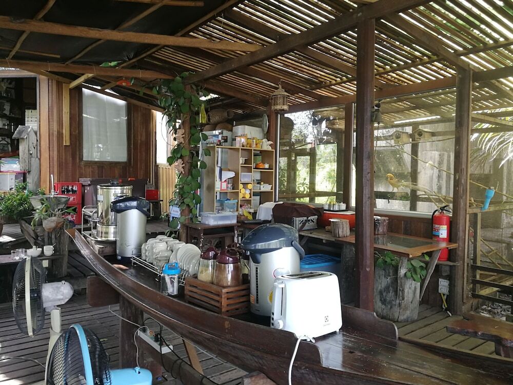 Ампхава: Baankorpai Amphawa
