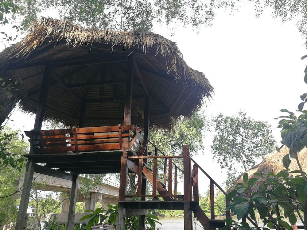 Ампхава: Baankorpai Amphawa