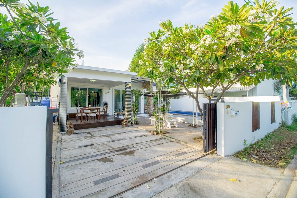 Хуахин: Baan Coco Pool Villa
