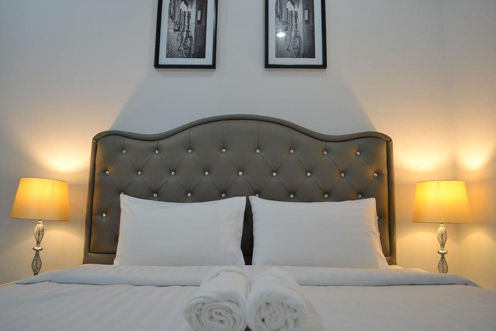 Бангкок: Icon Place Apartment