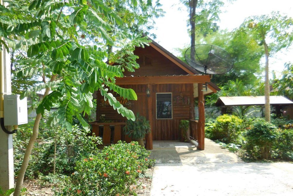 Пхитсанулок: Akechanok Resort & Homestay
