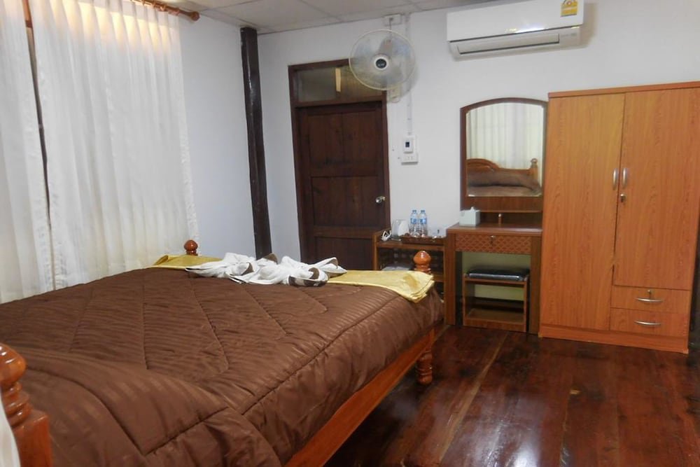 Пхитсанулок: Akechanok Resort & Homestay