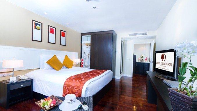 Тхаланг: Courtyard Phuket at Surin Beach