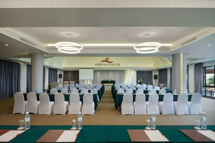 Чаам: Springfield Village Golf & Spa