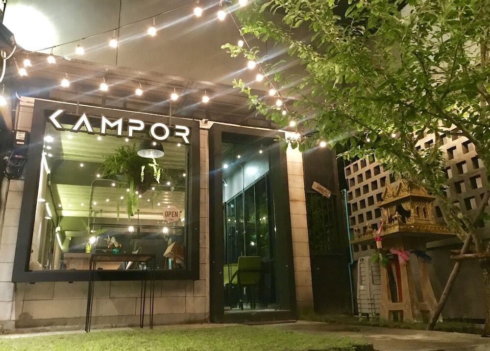 Чиангмай: Kampor Co Working Space and Bed